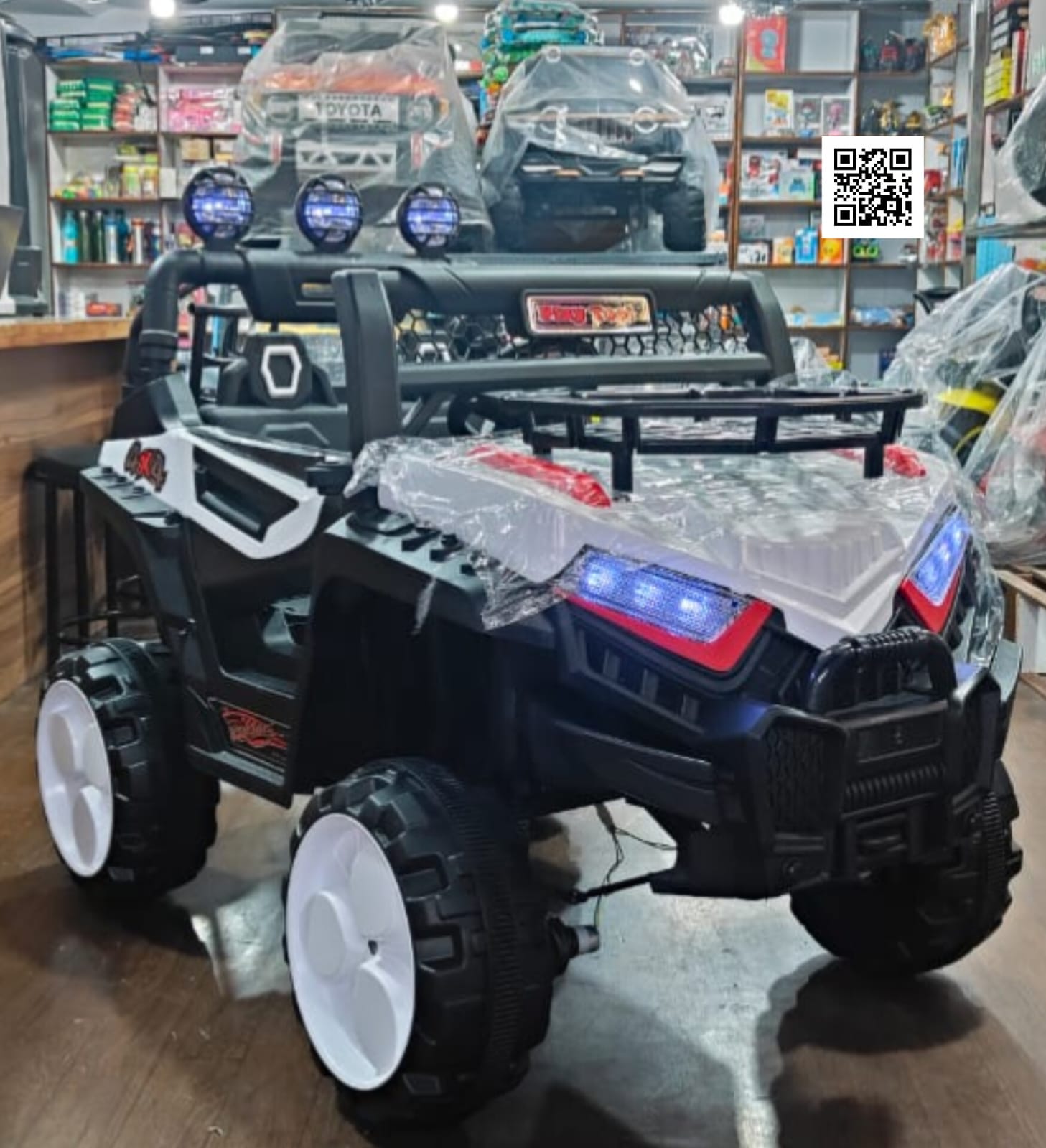 Play Tool 4x4 Dominator Cruise: Premium Kids Ride-On UTV  Hawk